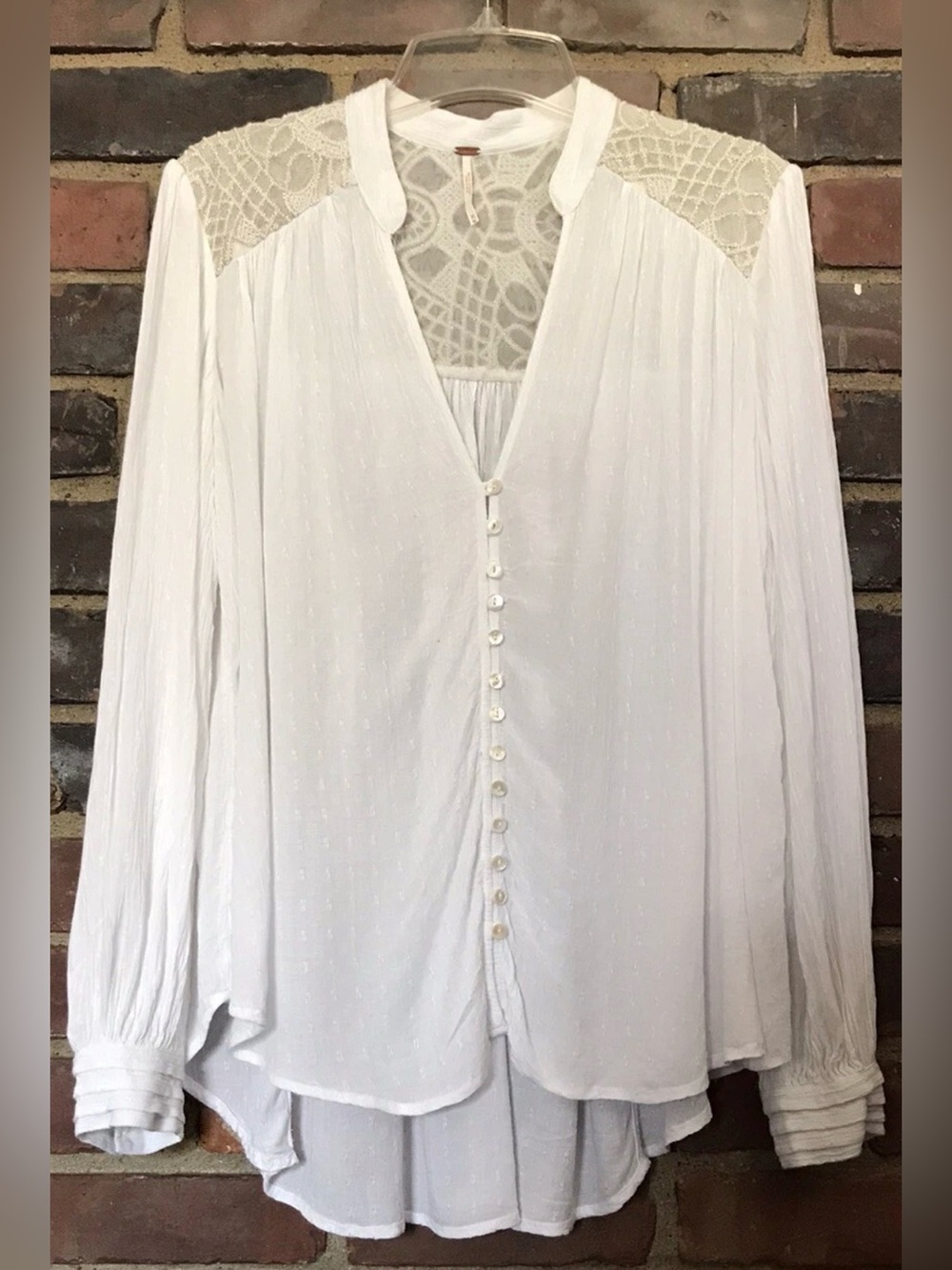 FREE wPEOPLE $108 White CANYON ROSE Metallic Embroidered Yoke Blouse size XS #11 - Picture 9 of 13